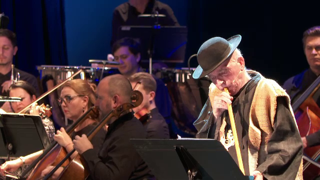 Opera Națională din Cluj-Napoca a sărbătorit Ziua Națională printr-un spectacol cu instrumente și cântări traditiționale