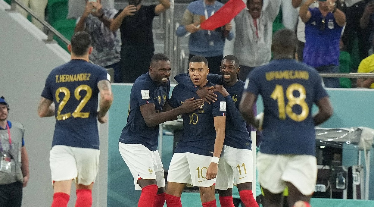 Franța s-a calificat în sferturile de finală ale Cupei Mondiale, după ce a învins clar Polonia. Mbappe a reușit o dublă