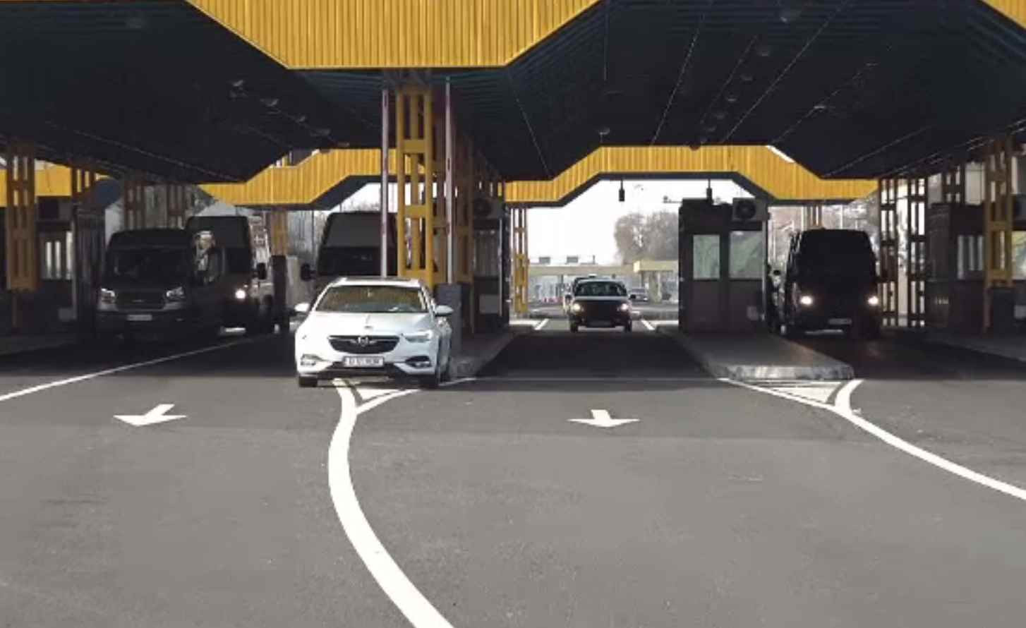 Românii au revenit acasă, după vacanța de 1 decembrie. Nu au mai fost cozi la vămi