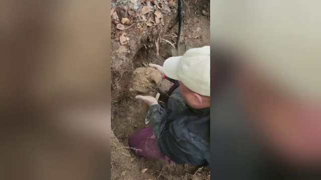 Descoperiri arheologice la Slănic Moldova, făcute de doi bărbați pasionaţi de istorie. Ce au scos la iveală