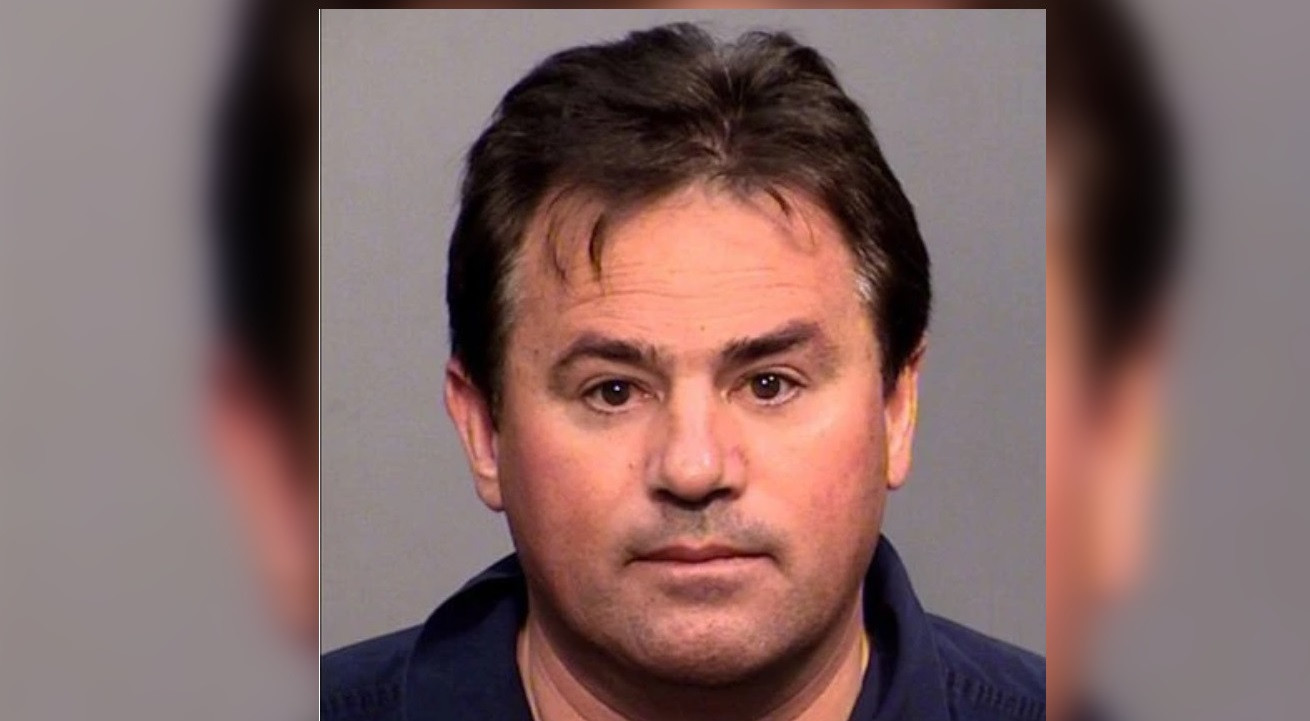 Un bărbat e acuzat că s-a “căsătorit” cu 20 de femei. Cea mai tânără avea nouă ani, iar printre ele era și propria fiică