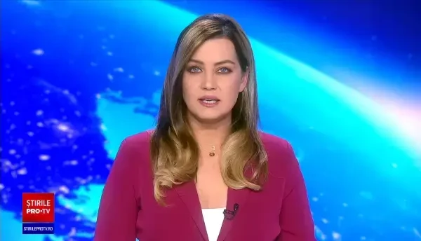 Momentul în care un șofer încearcă să își ucidă tatăl și fratele. I-a lovit cu mașina, pe trotuar. VIDEO