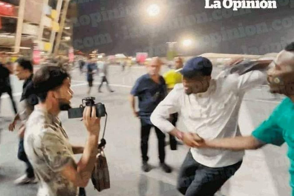 Incident șocant la Cupa Mondială. Samuel Eto’o l-a făcut KO pe un youtuber după meciul Brazilia – Coreea de Sud | VIDEO