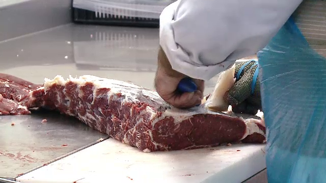 Cât poate câștiga un măcelar român în Irlanda și un instalator în Olanda. Lista locurilor de muncă în UE prin EURES și AJOFM