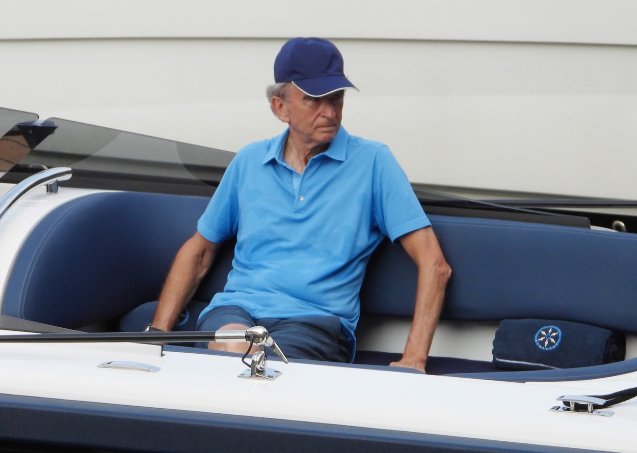 Elon Musk a fost detronat pentru scurt timp. Cine a fost cel mai bogat om din lume timp de câteva ore