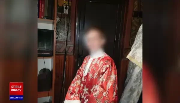 Un băiat de 14 ani, găsit mort și o fată de 26 de ani inconștientă, într-un apartament din Vâlcea