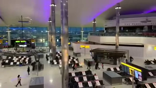 Grevă majoră de Crăciun pe aeroporturile din Marea Britanie. Angajații cer mărire de salariu și siguranță la locul de muncă