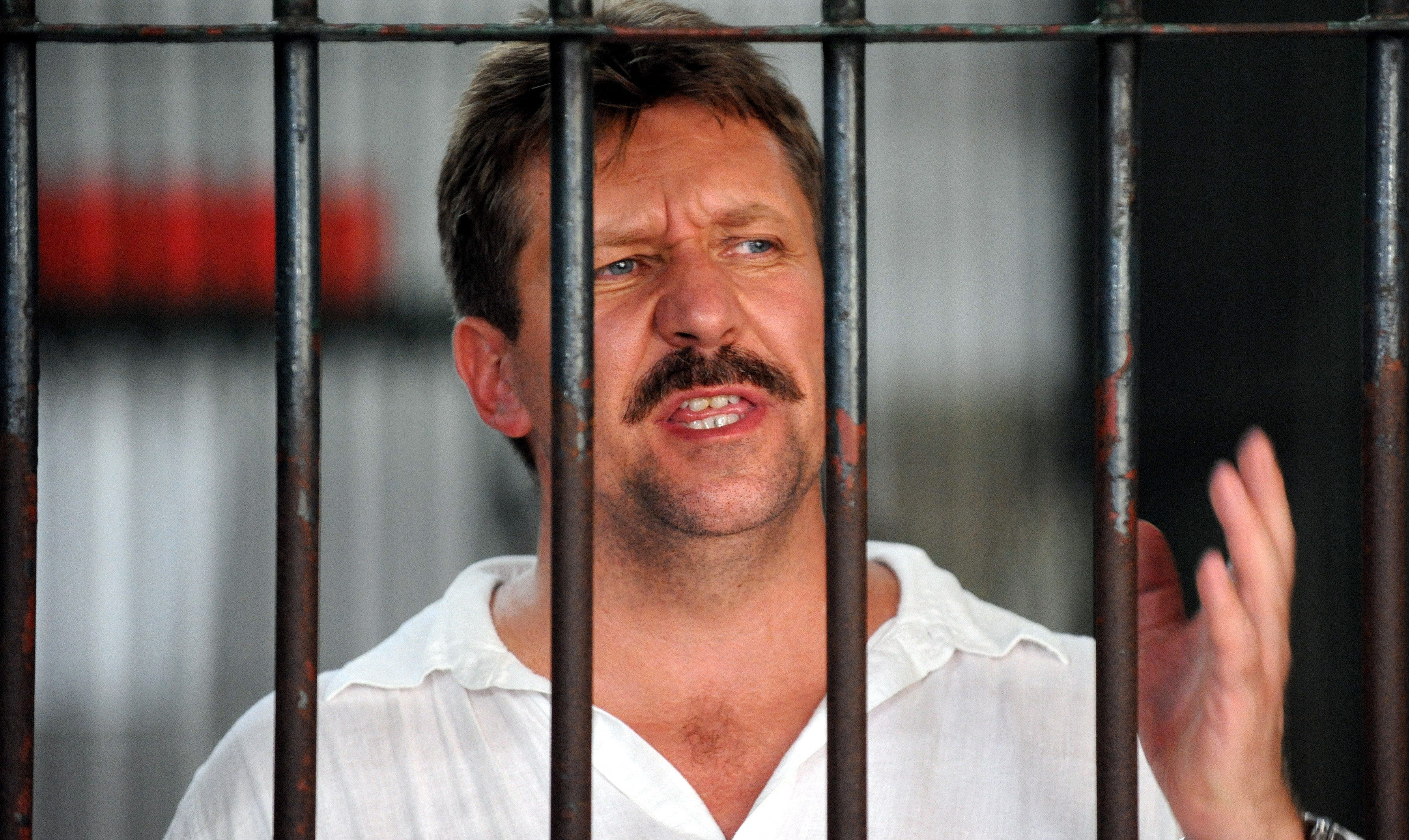 Cine este Viktor Bout, rusul supranumit „Negustorul Morții”. Cum a ajuns un astfel de personaj să fie eliberat de SUA