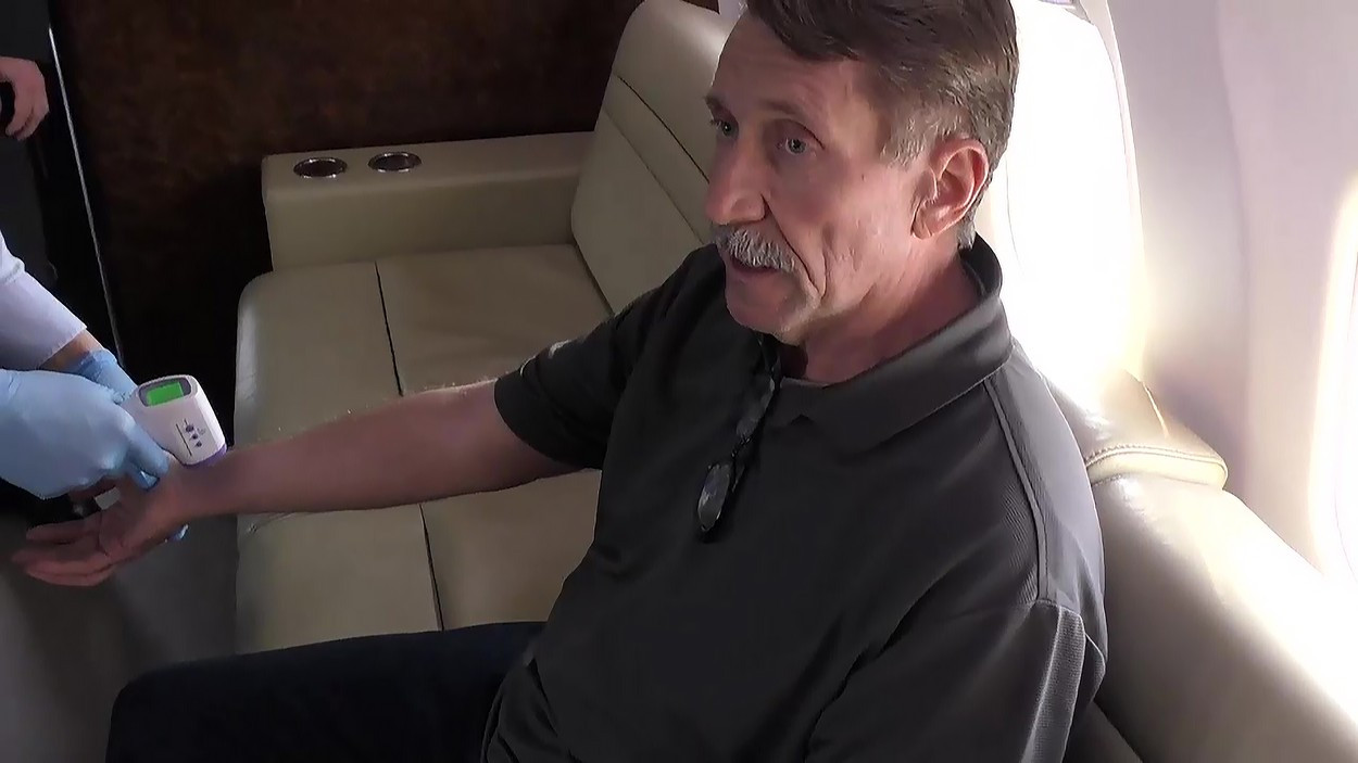 Viktor Bout, traficantul de arme care a avut poza lui Putin în celula din închisoare. „M-aș oferi să lupt în Ucraina”