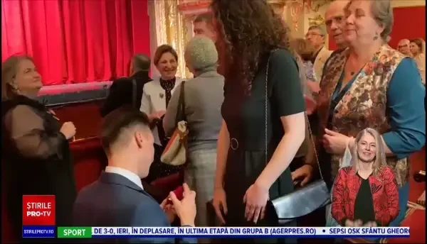 Cerere inedită în căsătorie, la Opera din Iași. Un tânăr și-a cerut iubita de soție pe aria lui Puccini