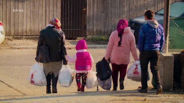 Cum poți ajunge să fii voluntar. Românii luptă pentru cauze nobile nu doar de sărbători, ci pe tot timpul anului