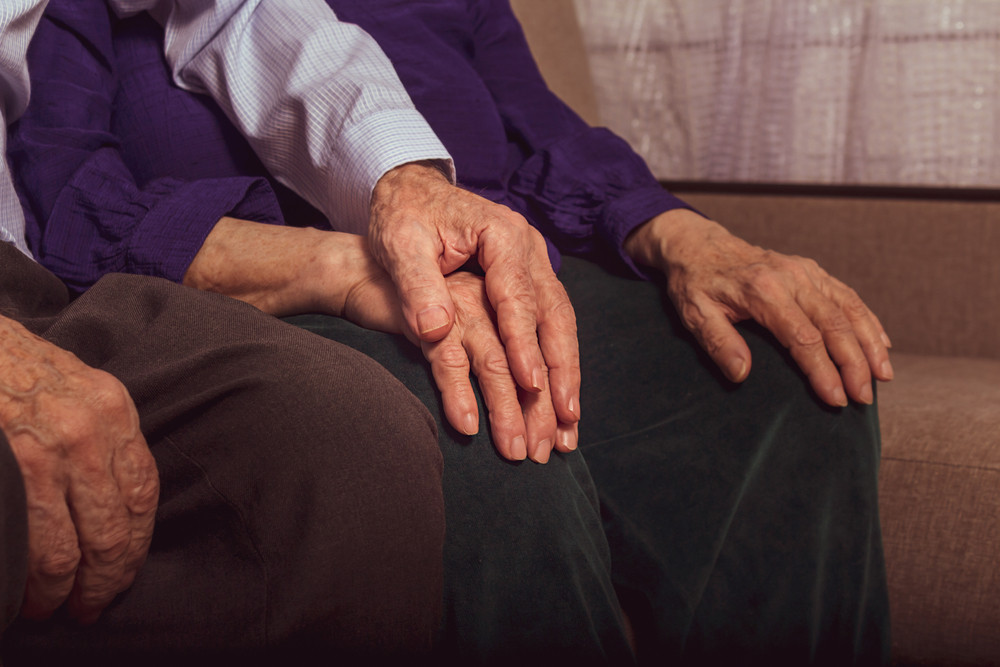 România îmbătrânește dramatic, iar asta creează un dezechilibru care va avea efecte grave. Câți români au peste 100 de ani