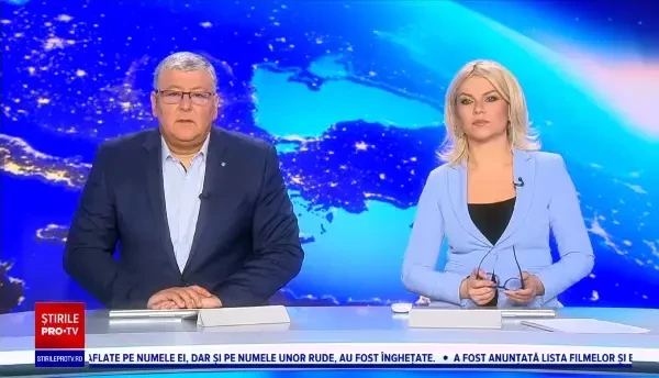 Șofer căutat de polițiști după ce a intrat cu mașina într-un alt autoturism, în Prahova. Unul dintre vehicule s-a răsturnat