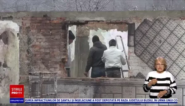 Gest de solidaritate în Neamț. Mai mulți oameni au ajutat o familie a cărei casă a fost mistuită de flăcări