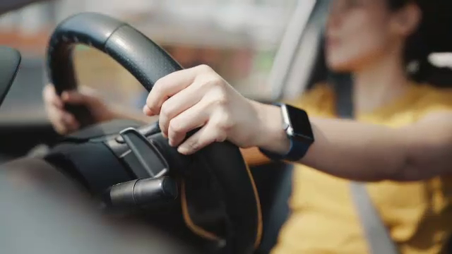 Cât de informați sunt românii. Doar una din patru persoane știe care este singura asigurare auto obligatorie