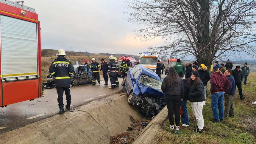 Accident cu cinci răniţi, în zona localităţii ieşene Tansa
