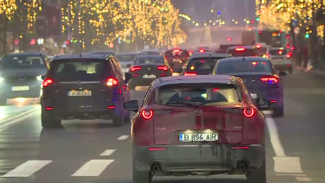 Haos în București înainte de sărbători. Șoferii se plâng tot mai mult de timpul petrecut în trafic