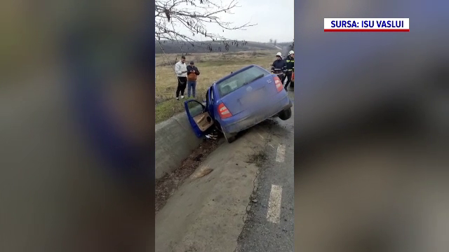 Accident grav pe o șosea din Vaslui: Șase persoane, printre care şi doi copii, au fost grav răniţi