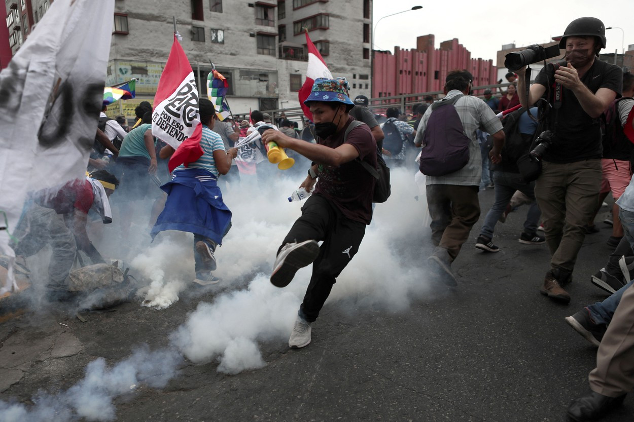 Starea de urgență la Lima, în Puno şi Cuzco a fost prelungită cu o lună