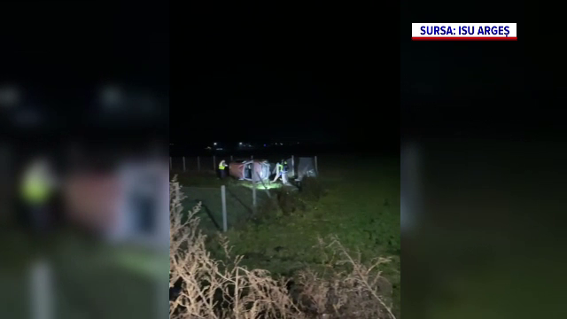 Doi tineri șoferi din Argeș s-au aflat la un pas de moarte. Au făcut accident și s-au răsturnat cu mașinile