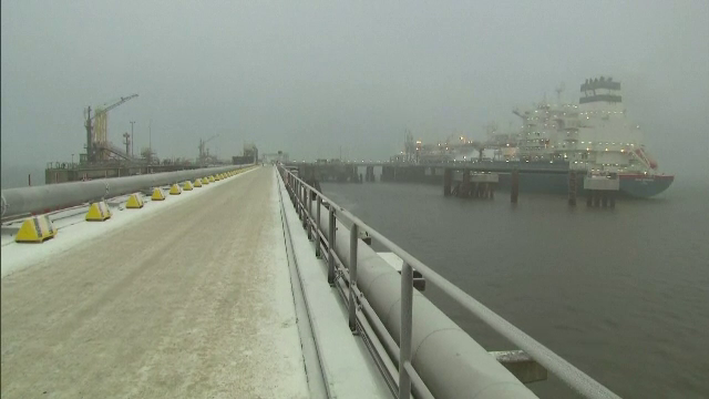 Primul terminal plutitor de gaz natural lichefiat al Germaniei, inaugurat de cancelarul Olaf Scholz