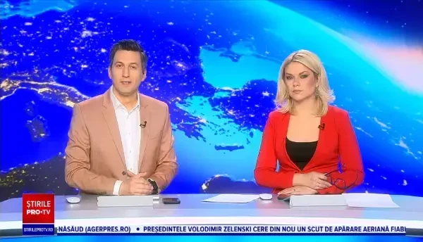 Urşii de la Comăneşti au făcut spectacol pe străzile Iașiului la parada Festivalului de Datini şi Obiceiuri