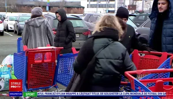 Animalele din adăposturi suferă din cauza frigului. Sute de oameni au venit în ajutor