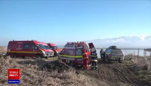 Unul dintre pescarii dispăruți pe râul Olt încă este căutat. Prietenul său a fost găsit înecat acum două zile