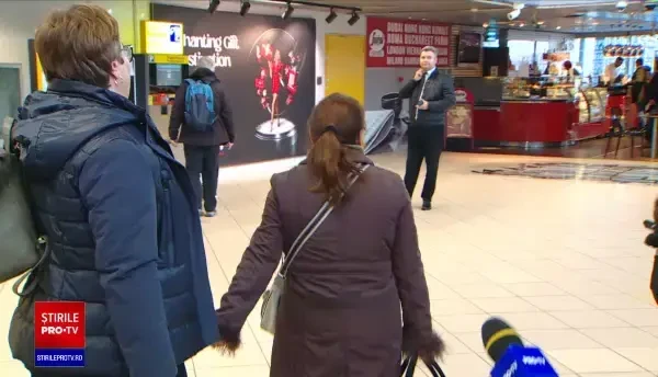 Românii se întorc acasă de sărbători. Sunt mai mulți decât anul trecut, dar mai puțini față de 2019