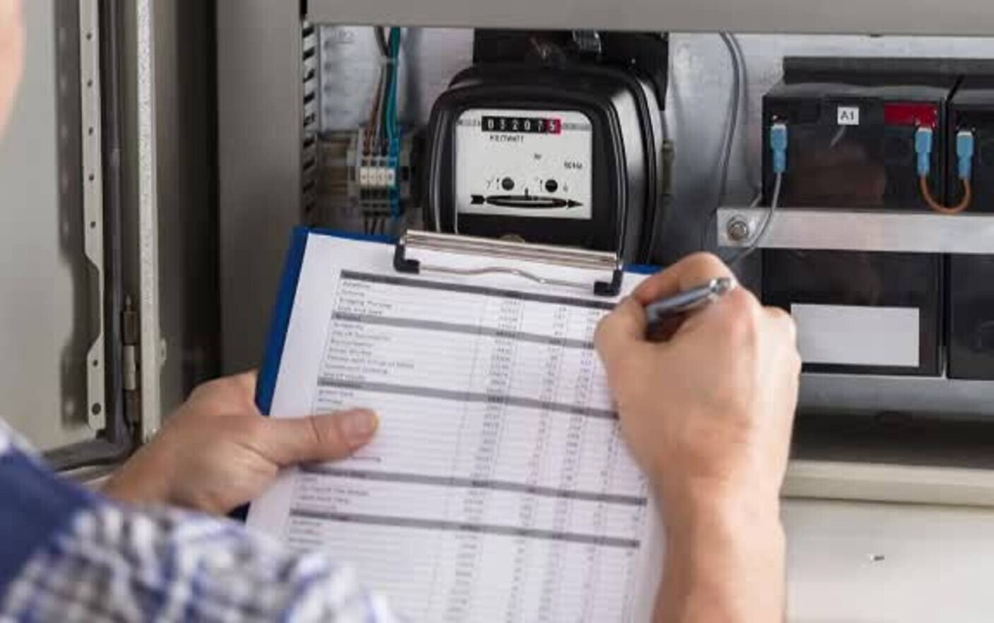 Reducere de 50% a facturilor la energia electrică pentru zeci de mii de locuitori din zona Munților Apuseni