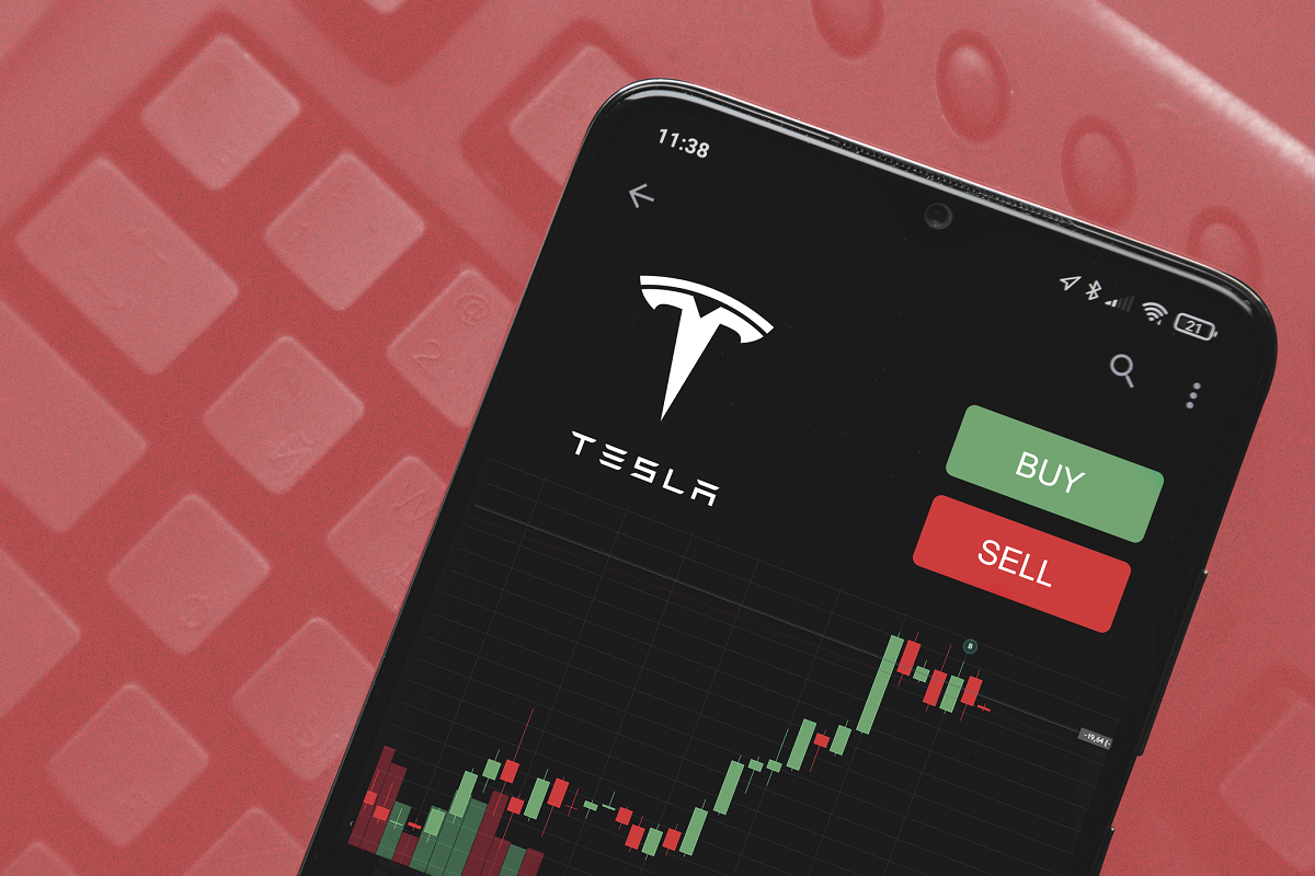 (P) Se îndreaptă cel mai mare producător de vehicule electrice, Tesla, din SUA spre o nouă prăbușire în 2023
