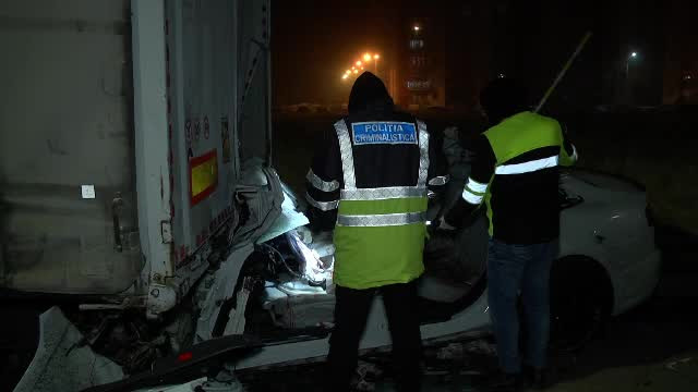 Momentul accidentului în care au murit un băiat și o fată, în bolidul de 70.000 €. Tragedia s-a produs în 5 secunde