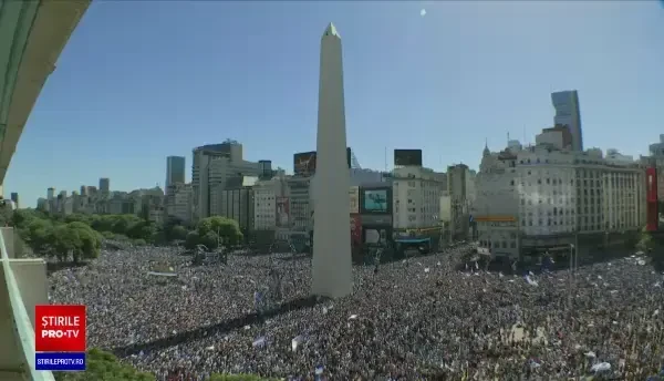 Cine este tânăra din România care a trăit alături de starurile Argentinei emoțiile de la ceremonia de premiere din Qatar