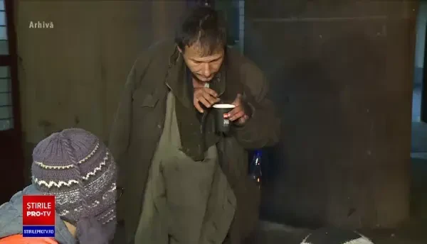 A fost cea mai friguroasă noapte de când a venit iarna. Cel mai greu le este oamenilor fără adăpost