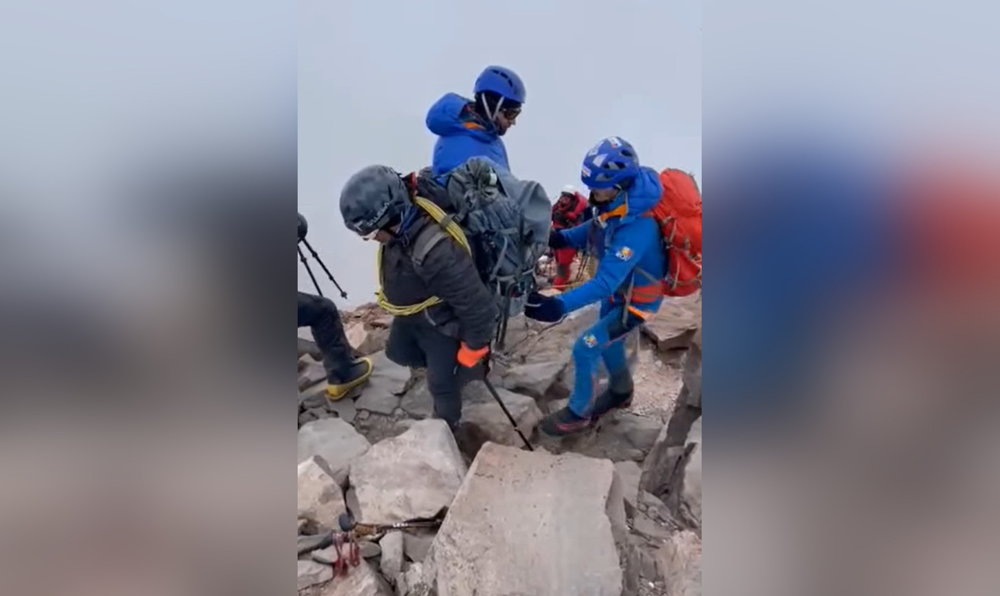 Doi tineri nevăzători din Cluj au ajuns pe vârful Aconcagua, la 6.962 metri | VIDEO