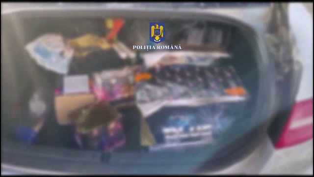 Peste 70 de kilograme de produse pirotehnice periculoase au fost confiscate de polițiștii din Buzău