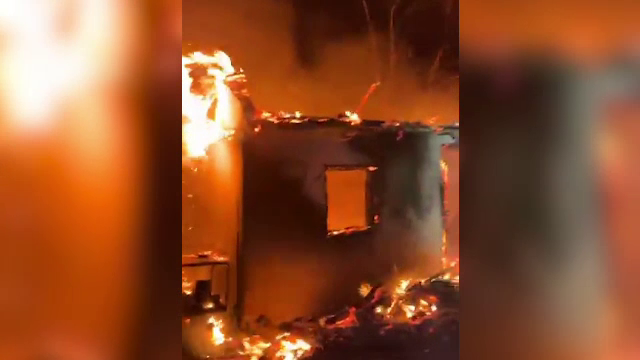 Drama unui bătrân din Galați. I-au dat foc la casă și i-au otrăvit animalele, înainte de Crăciun