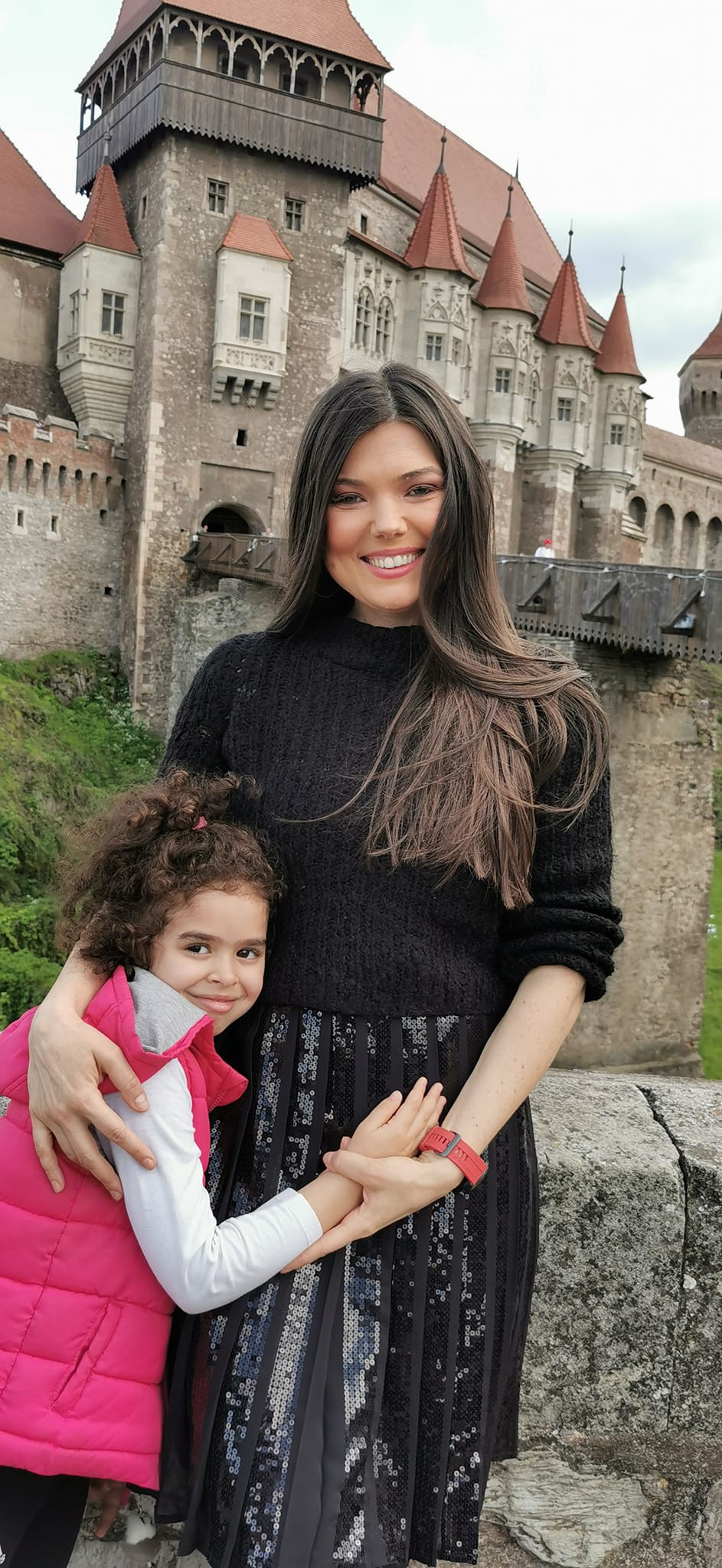 Paula Seling și-a prezentat fiica pe care a ținut-o ascunsă. A adoptat-o în urmă cu șase ani FOTO