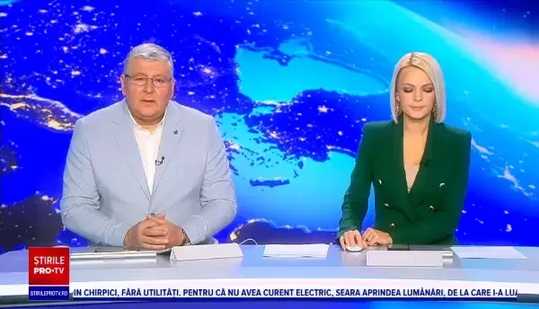 Moș Crăciun a ajuns la copiii din Iași cu duba Poliției. Cei mici s-au bucurat de daruri de toate felurile