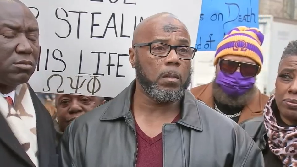 Un bărbat nevinovat, eliberat după 30 de ani de închisoare, a fost ucis la înmormântarea unui alt deținut