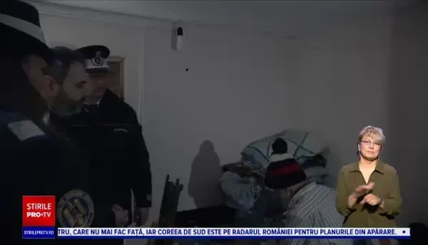 Lumină pentru trei copii care obișnuiau își facă temele la lumina lanternei. Cum au reușit jandarmii din Bacău să îi ajute