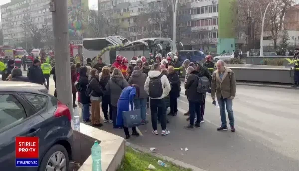 Accident grav la intrarea în Pasajul Unirii din Capitală