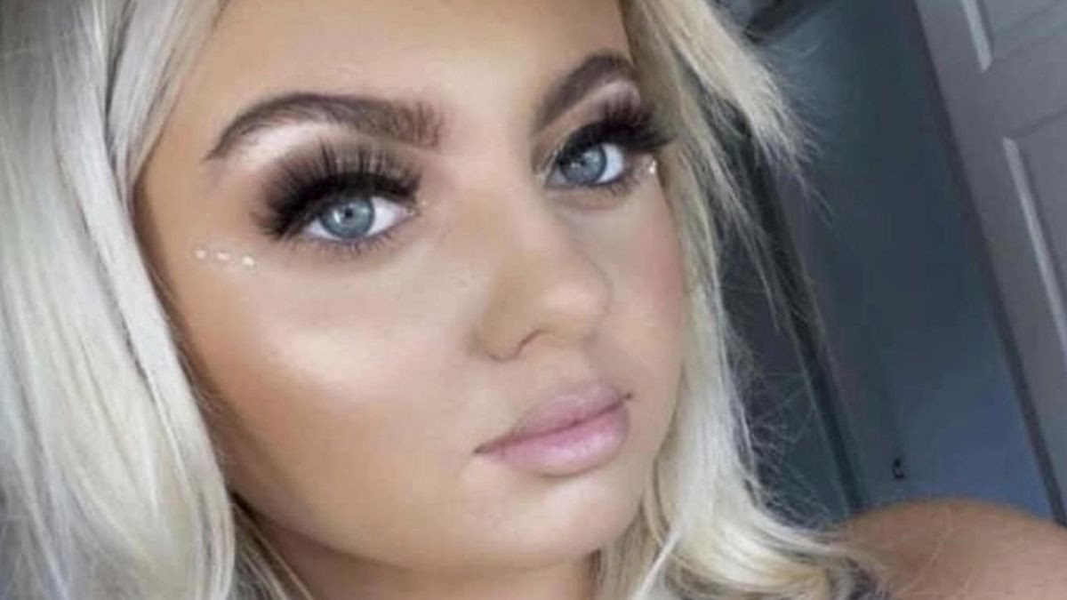 Tragedie în Ajunul Crăciunului. O adolescentă a murit pe holurile spitalului, plimbată cu un cărucior timp de 16 ore