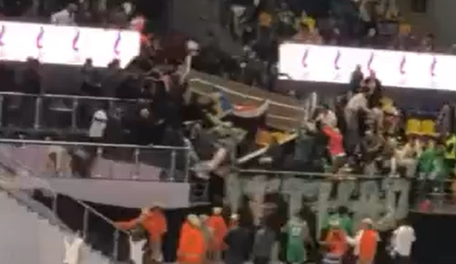 Cel puțin 27 de persoane au fost rănite în Egipt, după ce o tribună a unui centru sportiv s-a prăbușit | VIDEO