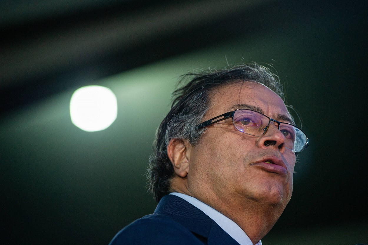 Președintele Columbiei a invitat sute de persoane fără adăpost să ia cina la palatul prezidenţial