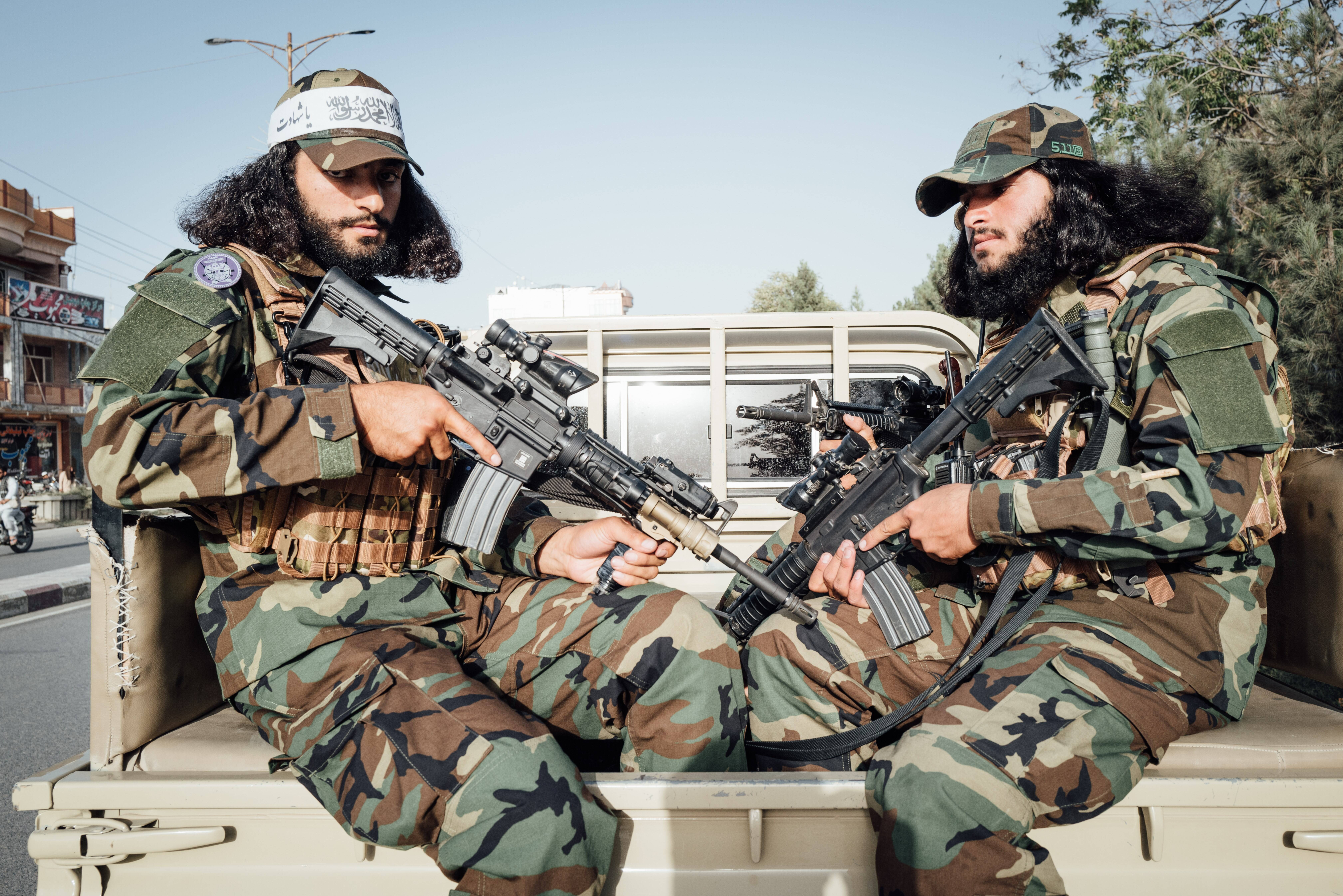 Şase membri ai forţelor de securitate kurde au fost ucişi într-un atac eşuat revendicat de Statul Islamic, la Rakka