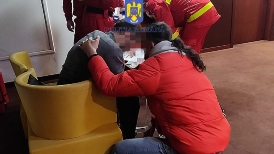 Cum a fost salvat de la sinucidere, în noaptea de Crăciun, un bărbat care voia să se arunce de la etajul șase al unui hotel