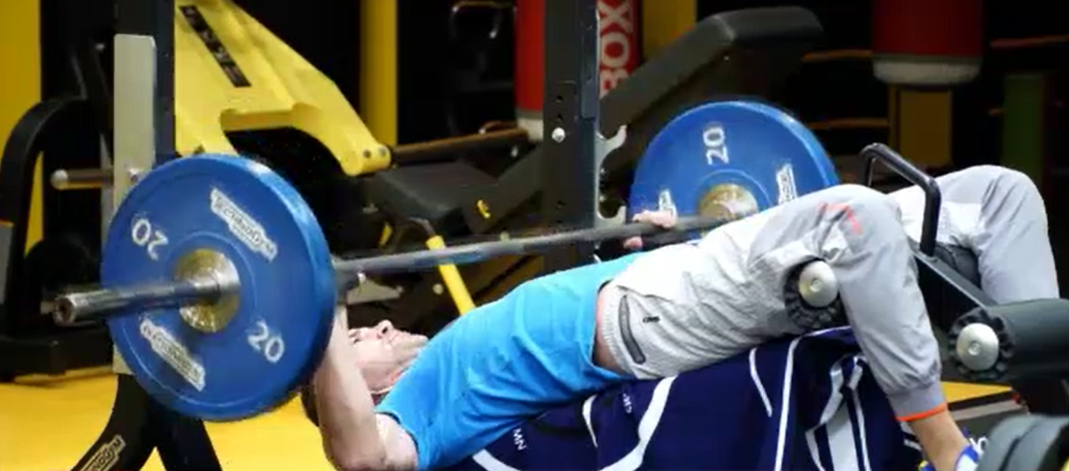 Mulți români au ales să meargă la sală în a doua zi de Crăciun. „Am exagerat cu prăjiturile, nu ezităm să dăm jos”