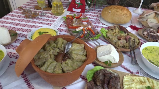 Ce este bine să mâncăm după mesele copioase din ziua de Crăciun. Nutriționiștii recomandă o pauză de la carnea de porc