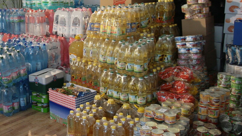 Ajutoarele pentru românii vulnerabili au fost distribuite. A cincea tranșă, la 1,18 milioane de români. Ce conține pachetul